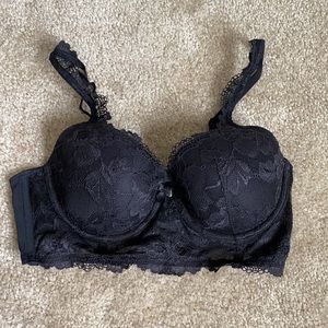 Victoria’s Secret body by Victoria bra